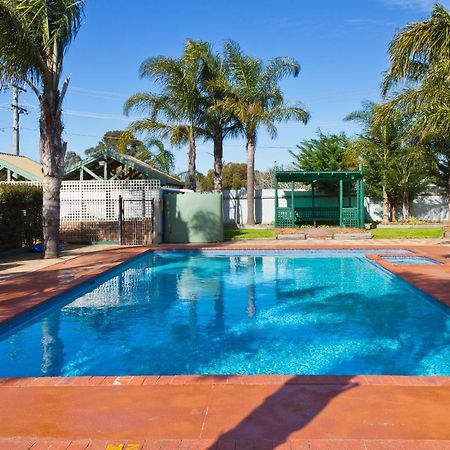 Sandhurst Motel Carrum Downs Eksteriør bilde